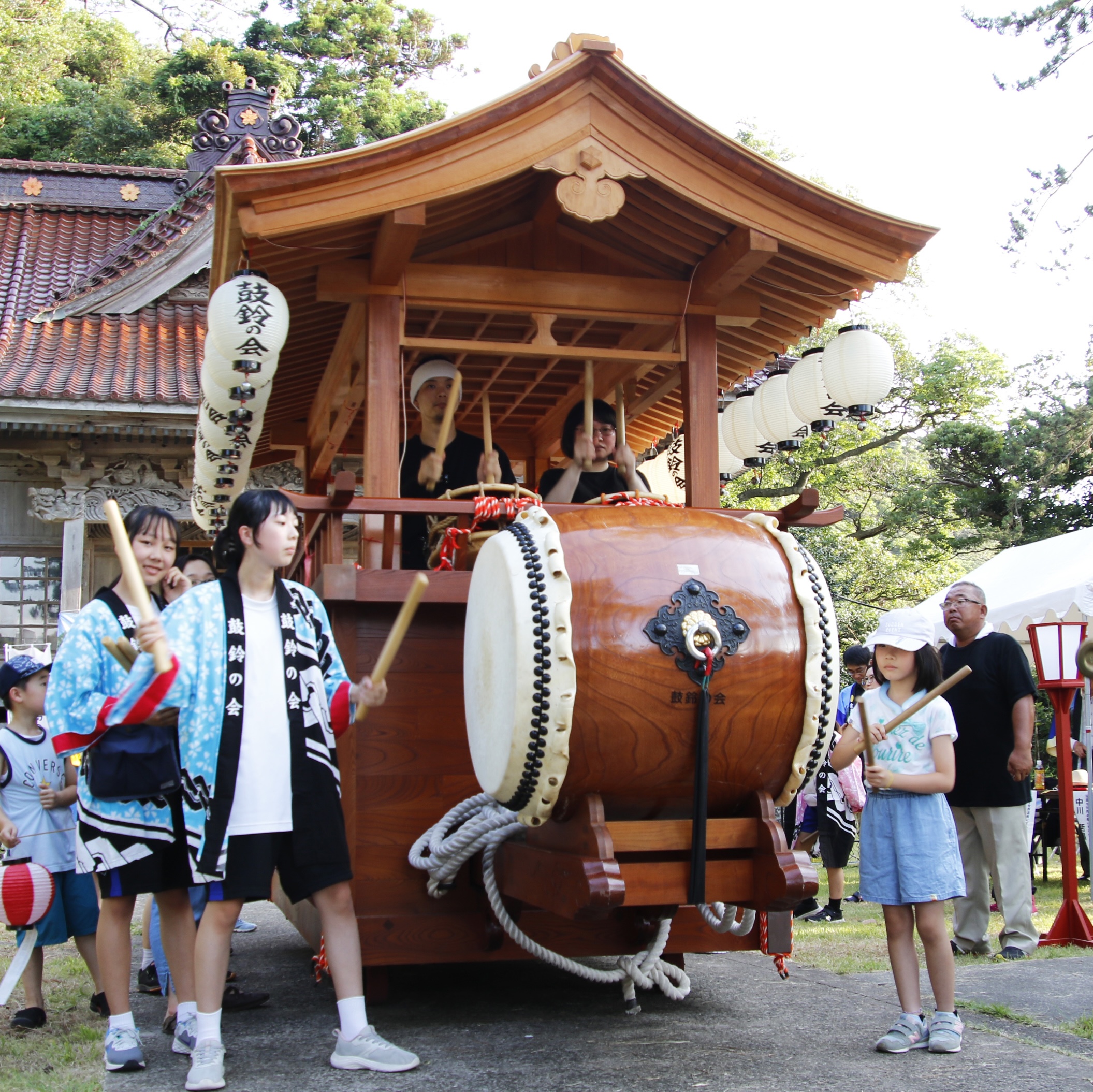 小木祭り太鼓で門付け！